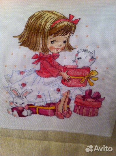 Картины вышитые крестом (крестиком)