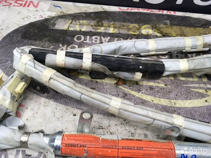 Шторка безопасности левая Mazda 3 1.6 2003-2009