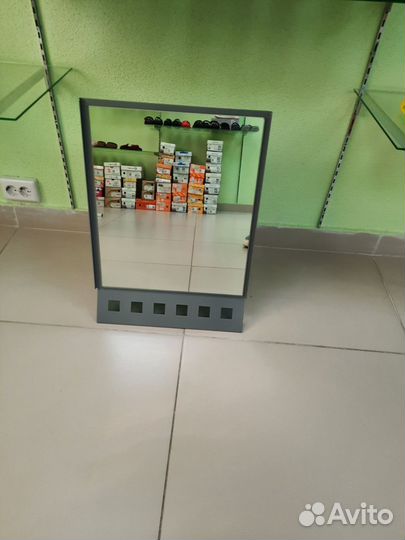 Зеркало напольное для магазина обуви