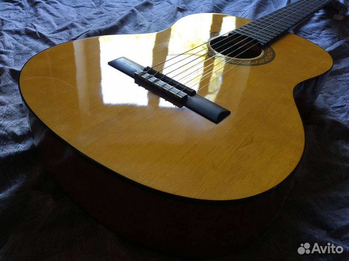 Yamaha C40 (новая)