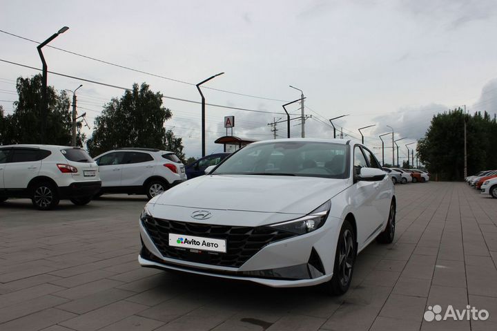 Hyundai Elantra 2.0 AT, 2023, 27 км