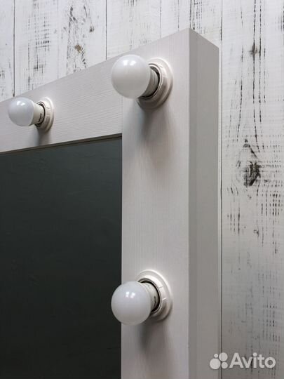 Зеркало с подсветкой