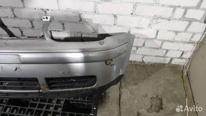 Бампер передний Volkswagen Golf