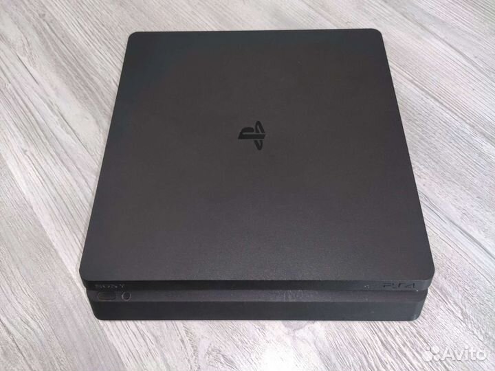 PlayStation 4 Slim 1Tb