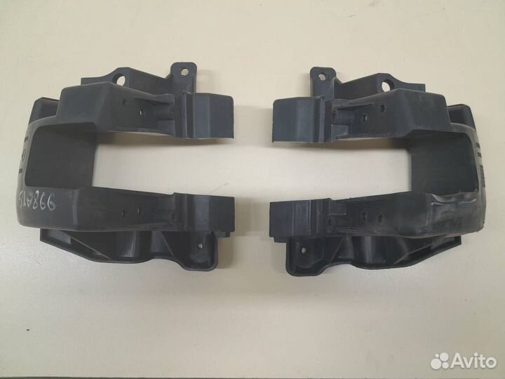 Усилитель заднего бампера LADA Largus 2012