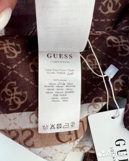 Платок guess новый