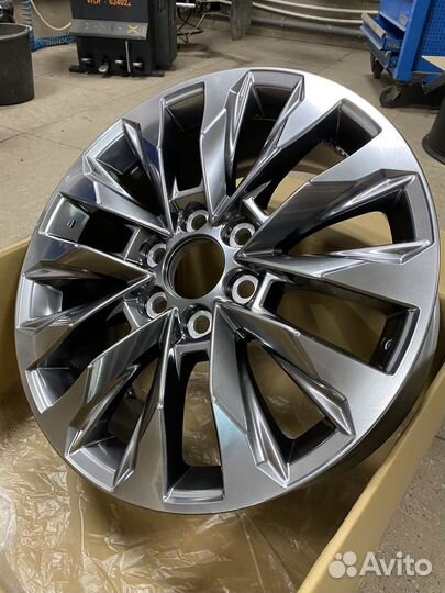 Оригинальные литые диски R20 Toyota LC300