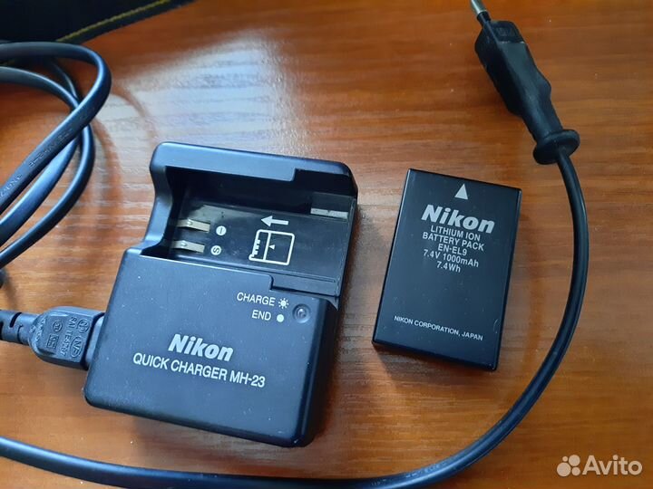 Зеркальный фотоаппарат Nikon D 40 Kit