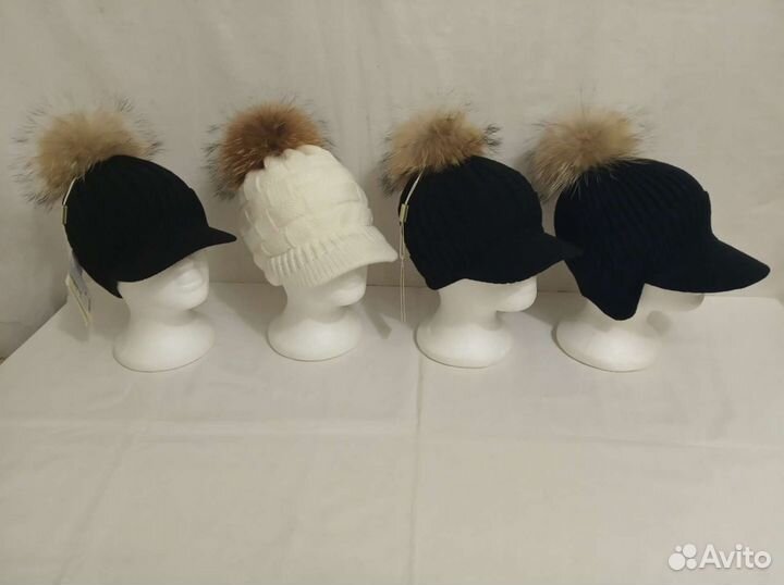 Новая шапка кепка с козырьком бейсболка зимняя