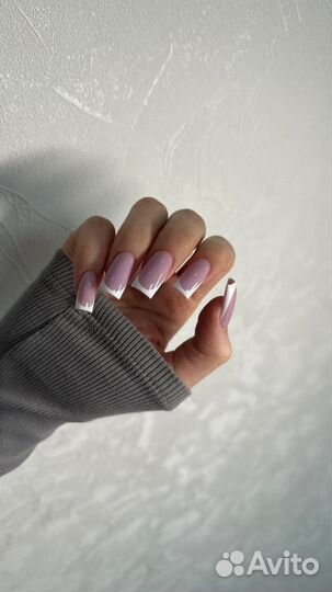 Мастер маникюра и педикюра