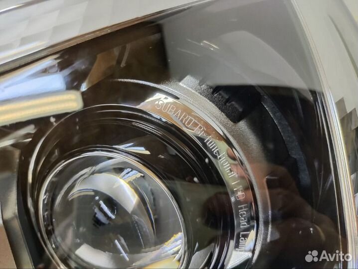 Фара левая Subaru Forester 5 2018