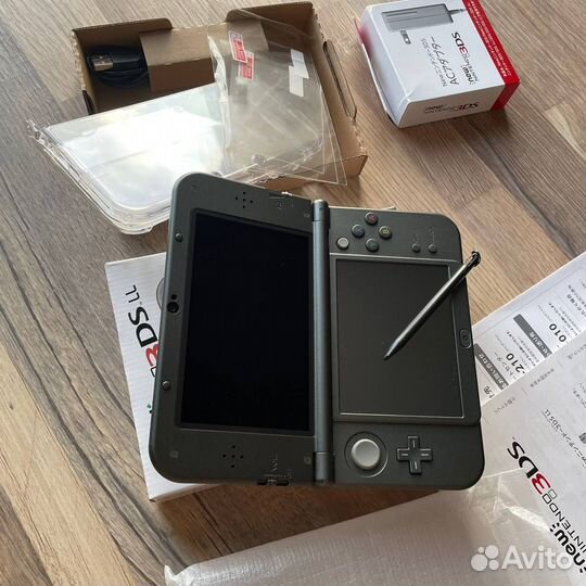 New Nintendo 3DS XL Black Metallic 32Gb