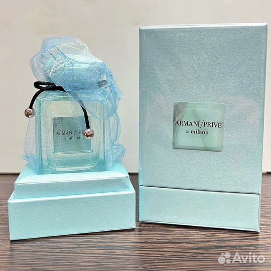 Armani Prive A Milano, 100 m