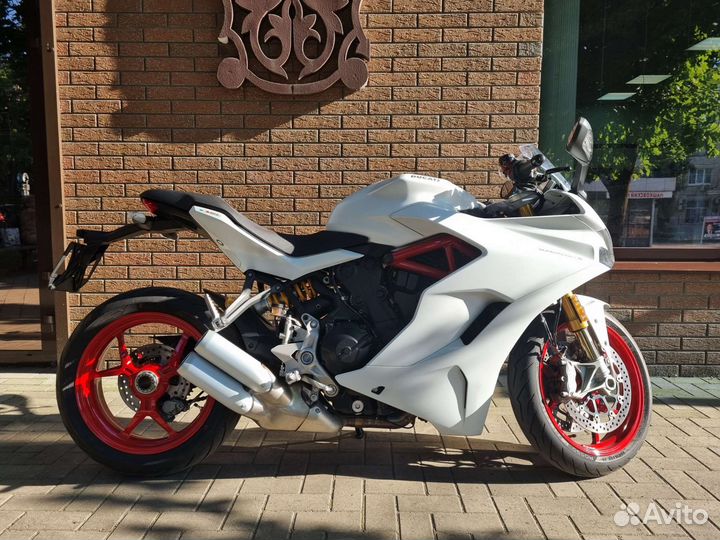 Ducati SuperSport S