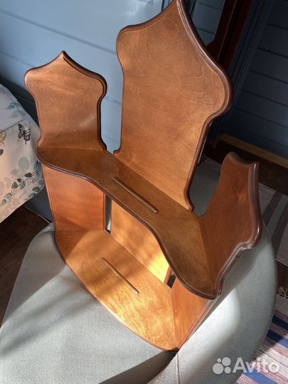 Угловая полка для икон