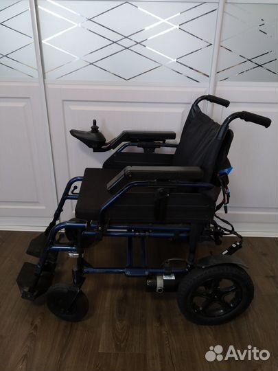 Коляска инвалидная с электроприводом