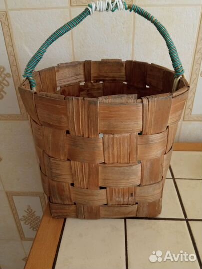 Корзина плетеная