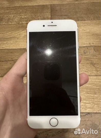 iPhone 7, 32 ГБ