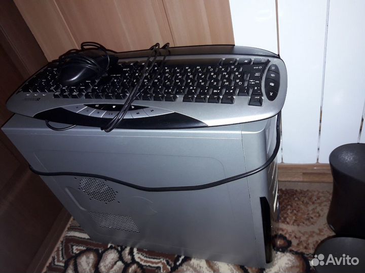 Продается компьютер б/у (монитор, процессор, клави