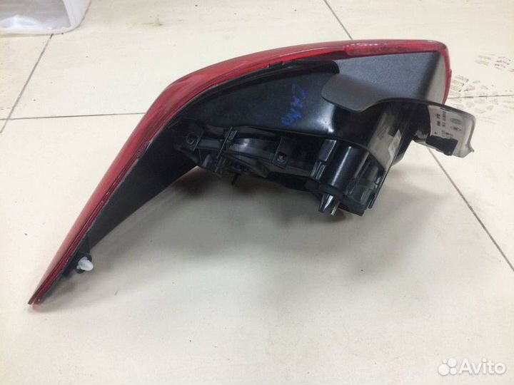 Фонарь задний правый Renault Logan