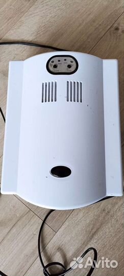 Уф лампа для ногтей