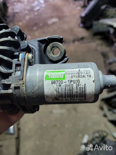 Моторчик стеклоочистителя заднего Kia Venga