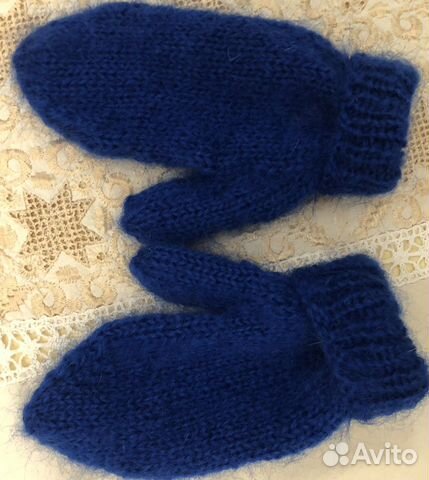 Варежки и носки вязаные детские