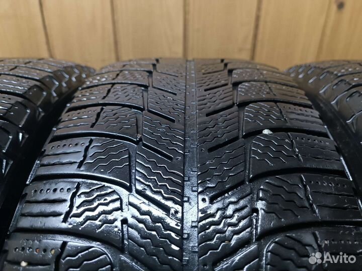 Michelin X-Ice XI3 205/55 R16