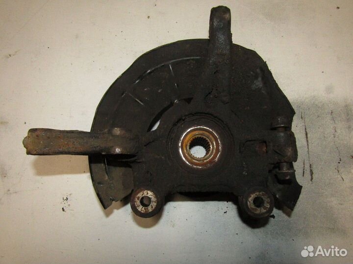 Кулак поворотный передний правый Aveo (T300) 2011