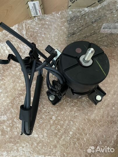 Опора двигателя Lexus