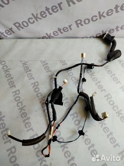 Проводка двери задняя правая Nissan Fuga 2006