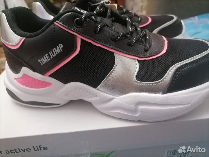 Кроссовки37 размер