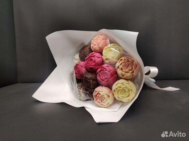 Пионы из Бельгийского Шоколада - 13 шт в Букете