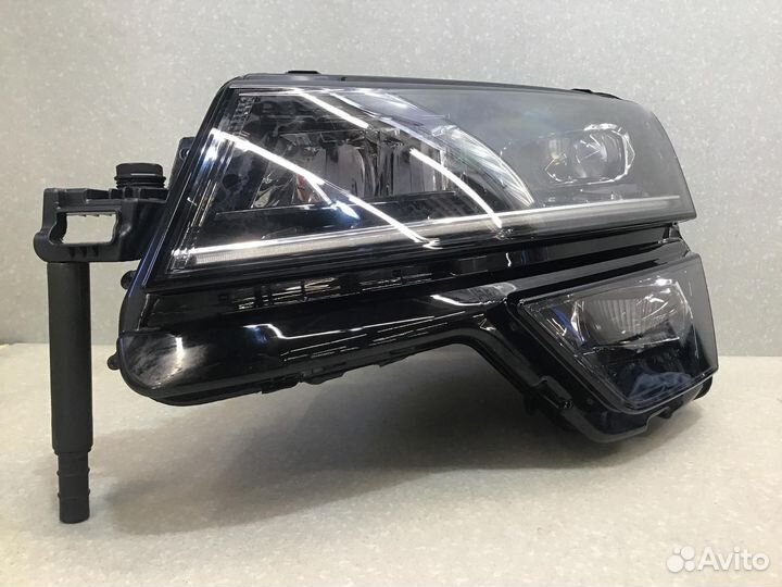 Фара левая Skoda Karoq 2017