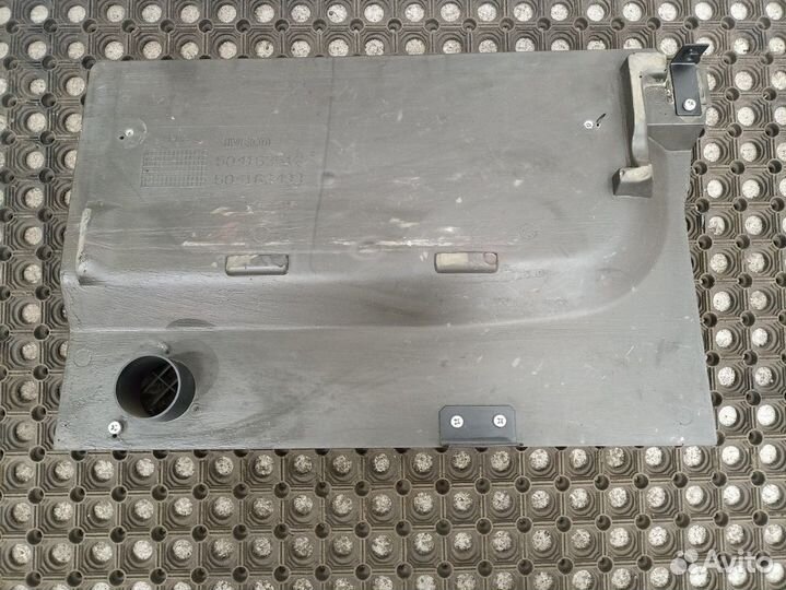 Крышка бардачка правая Iveco Stralis