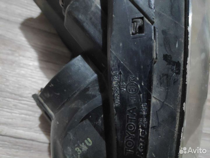 Фара Toyota Previa/Estima