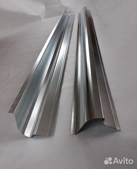 Кузовной порог автомобильный