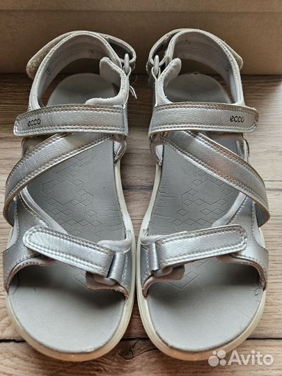 Сандалии для девочки Ecco р- р 34-35