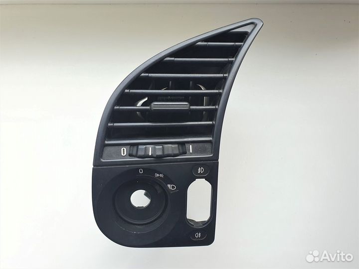 Левый воздуховод BMW e36