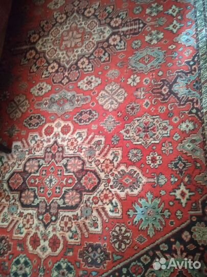 Ковер шерстяной