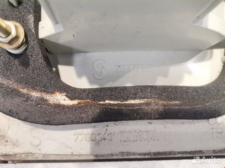 Фонарь крышки багажника левый Lancia Kappa 1998