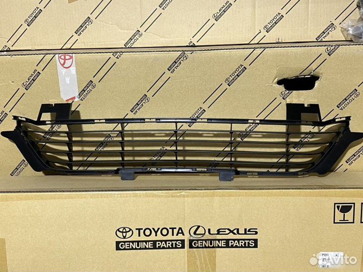 Решетка передняя Toyota Fortuner