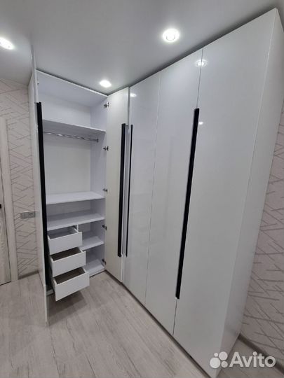 Шкаф купе угловой