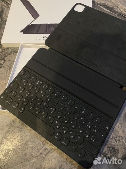 Чехол клавиатура для iPad