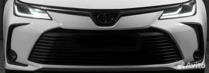 Передний бампер Toyota Corolla