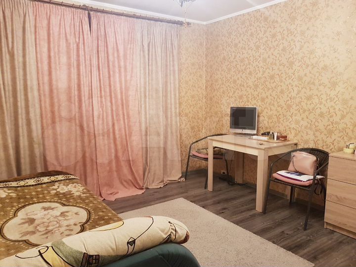 Комната 17 м² в 3-к., 1/14 эт.