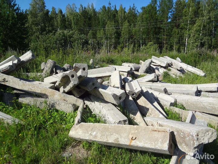 Бордюры бетонные б/у