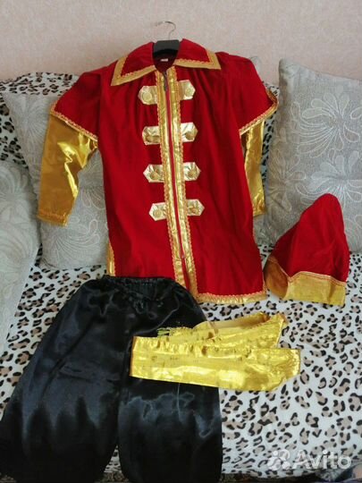 Костюм карнавальный