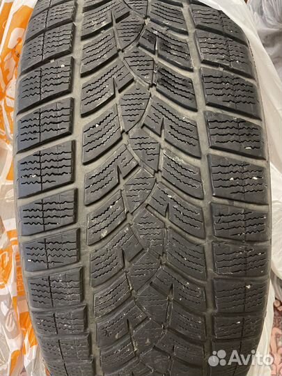 Goodyear UltraGrip Ice SUV 235/55 R19 105T