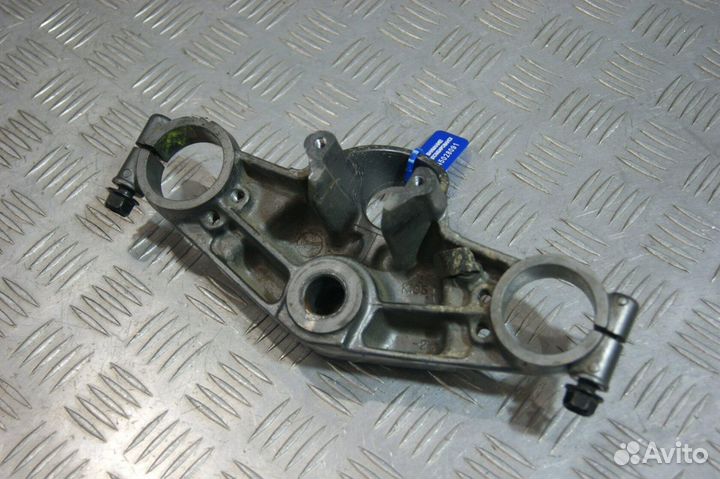 Траверса верхняя Kawasaki ZZR1100-1, ZXT10C